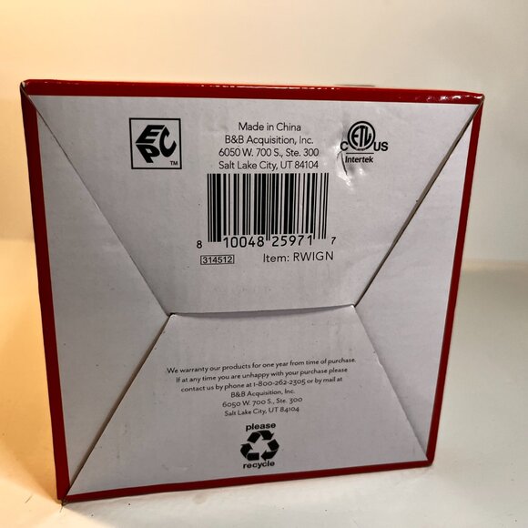 IllumiScents Christmas Gnome Ceramic Wax Warmer Fragrance Winter Holiday New - Picture 6 of 7